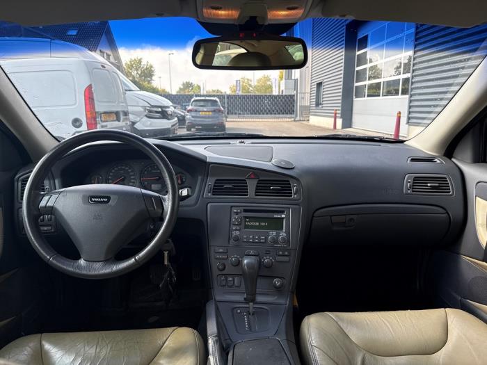 Volvo S60 I 2.4 20V 170 Unfallauto (2001, Grün)