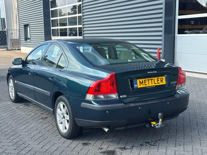 Volvo S60 I 2.4 20V 170 Unfallauto (2001, Grün)