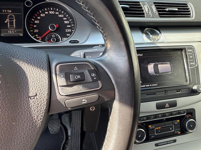 Volkswagen Passat CC 2.0 TSI 16V Skadat fordon (2011, BLAUW)