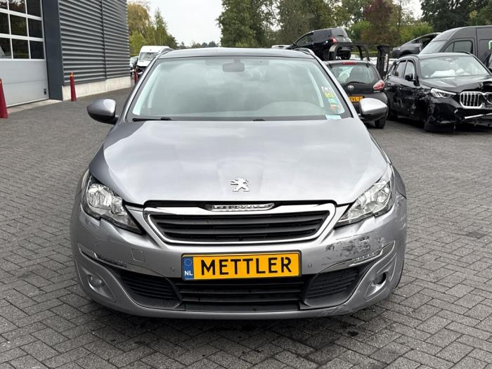 Peugeot 308 SW 1.2 12V e-THP PureTech 130 Unfallauto (2016, Grau)
