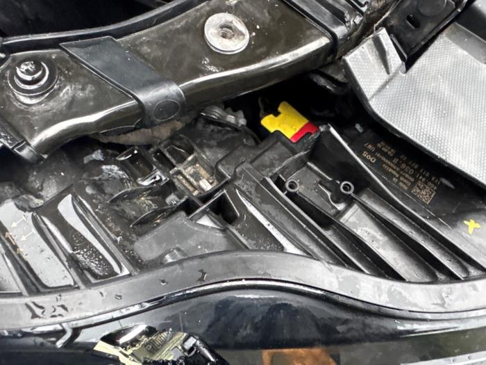 Audi RS 6 Avant 4.0 V8 TFSI 32V Voiture accidentée (2015, Gris)