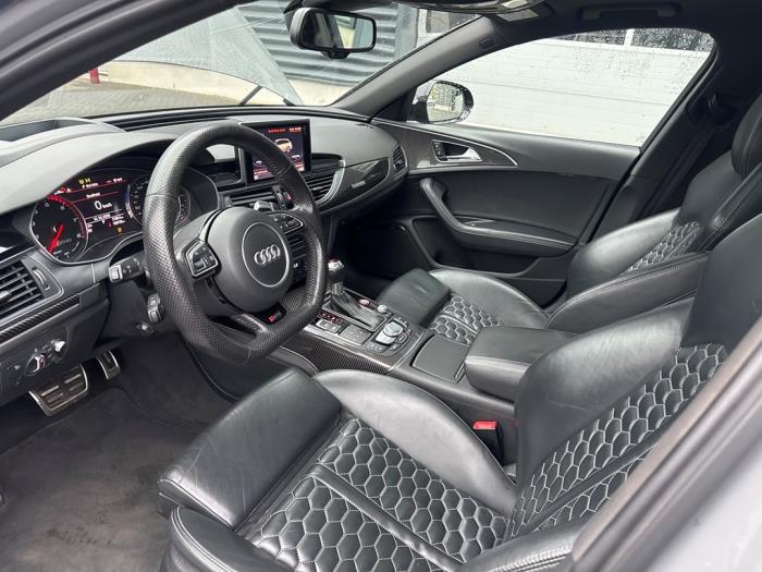 Audi RS 6 Avant 4.0 V8 TFSI 32V Voiture accidentée (2015, Gris)