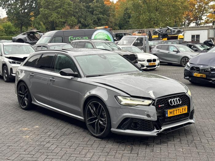 Audi RS 6 Avant 4.0 V8 TFSI 32V Voiture accidentée (2015, Gris)