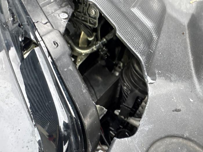 Audi RS 6 Avant 4.0 V8 TFSI 32V Voiture accidentée (2015, Gris)
