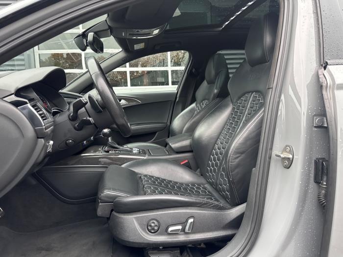 Audi RS 6 Avant 4.0 V8 TFSI 32V Voiture accidentée (2015, Gris)