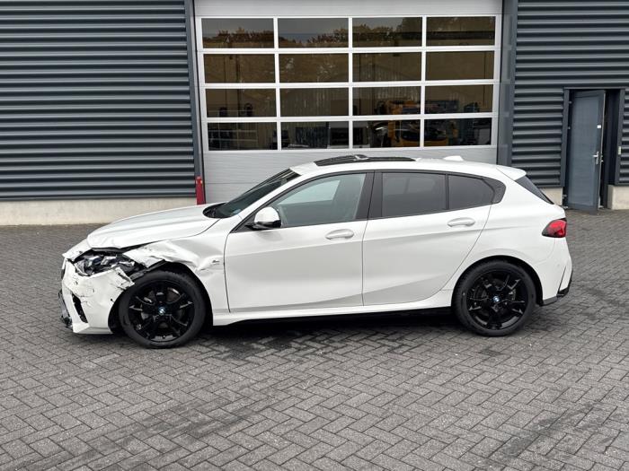 BMW 1 serie 120d TwinPower Turbo 2.0 16V Schrottauto (2024)