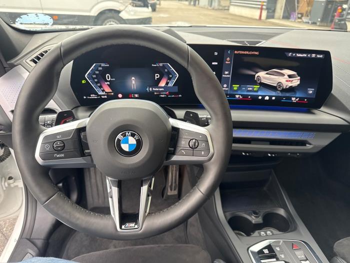 BMW 1 serie 120d TwinPower Turbo 2.0 16V Schrottauto (2024)