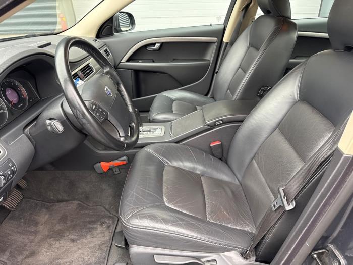 Volvo S80 2.4 D 20V Skadat fordon (2008, GRIJS)