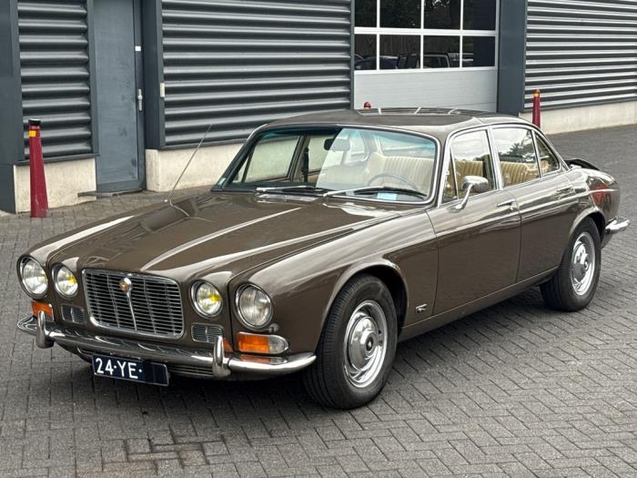 Jaguar XJ  (Daños)