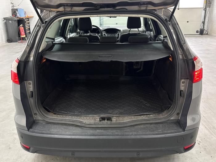 Ford Focus 3 Wagon 1.0 Ti-VCT EcoBoost 12V 100 Samochód uszkodzony (2014, Brazowy)