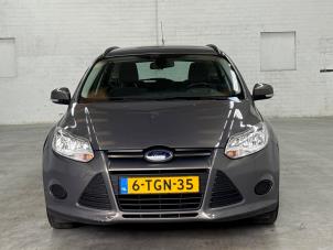 Ford Focus 3 Wagon 1.0 Ti-VCT EcoBoost 12V 100 Samochód uszkodzony (2014, Brazowy)