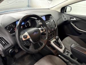 Ford Focus 3 Wagon 1.0 Ti-VCT EcoBoost 12V 100 Samochód uszkodzony (2014, Brazowy)