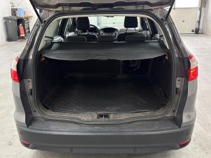 Ford Focus 3 Wagon 1.0 Ti-VCT EcoBoost 12V 100 Samochód uszkodzony (2014, Brazowy)
