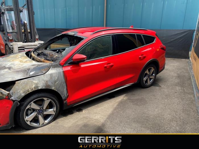Ford Focus 4 Wagon 1.5 EcoBoost 12V 150 Salvage vehicle (2020, Red)