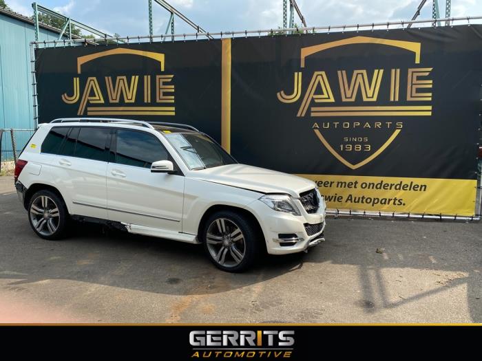 Mercedes GLK 3.0 350 CDI 24V BlueEfficiency 4-Matic Schrottauto (2013, Weiß)