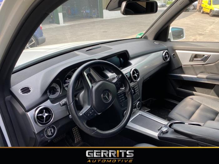 Mercedes GLK 3.0 350 CDI 24V BlueEfficiency 4-Matic Schrottauto (2013, Weiß)