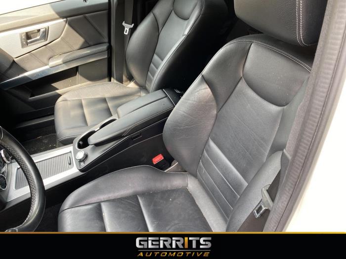 Mercedes GLK 3.0 350 CDI 24V BlueEfficiency 4-Matic Schrottauto (2013, Weiß)