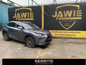 Lexus NX I 300h 2.5 16V 4x4 Épave (2014, Gris)