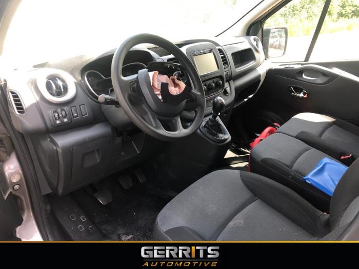 Fiat Talento 1.6 EcoJet BiTurbo 125 Vehículo de desguace (2018, Marrón)