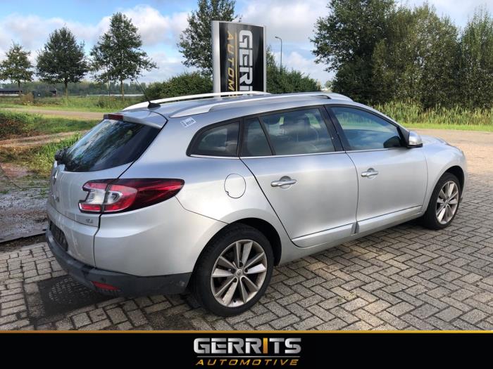 Renault Megane III Grandtour 1.5 dCi 110 Samochód złomowany (2012, Szary)
