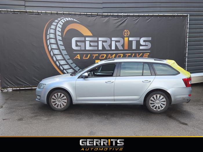 Skoda Octavia Combi 1.2 TSI 16V  (Épave)