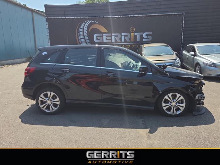 Mercedes B 1.6 B-180 BlueEFFICIENCY Turbo 16V  (Épave)