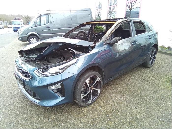 Kia Ceed 1.4 T-GDI 16V Épave (2018, Bleu)