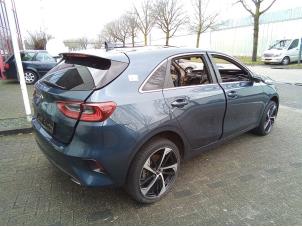 Kia Ceed 1.4 T-GDI 16V Épave (2018, Bleu)