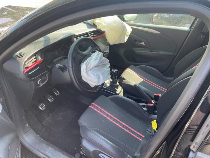 Opel Corsa F 1.2 12V 100 Épave (2020, Noir)