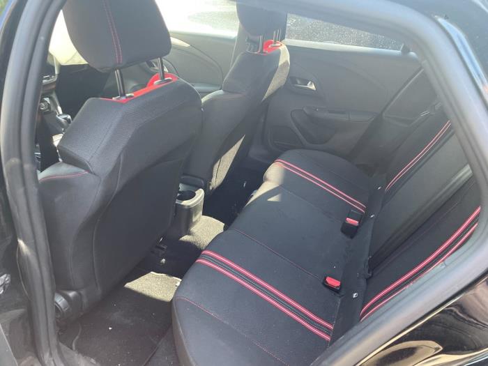 Opel Corsa F 1.2 12V 100 Épave (2020, Noir)