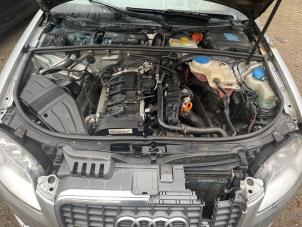 Audi A4 Avant Quattro 2.0 TFSI 20V  (Salvage)