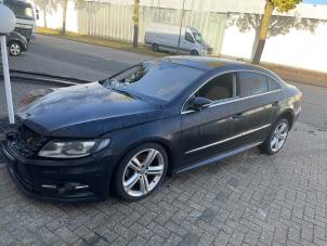 Volkswagen CC 2.0 TDI 16V Samochód złomowany (2016, Czarny)
