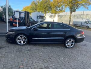 Volkswagen CC 2.0 TDI 16V Samochód złomowany (2016, Czarny)