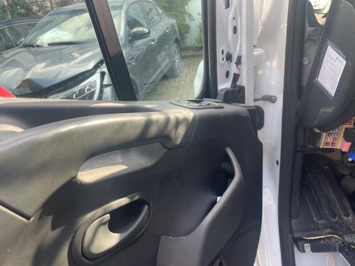 Renault Master III 2.3 dCi 150 16V Skrotfordon (2021, WIT)
