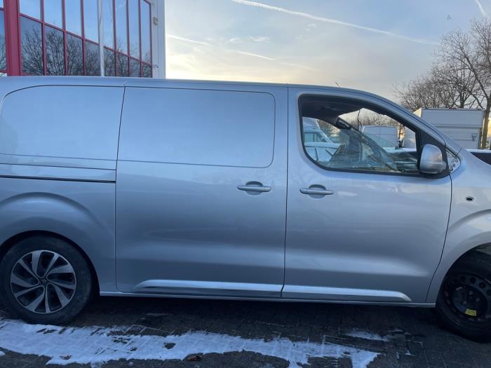 Citroen Jumpy 2.0 Blue HDI 180 Vehículo de desguace (2020, Gris plateado)
