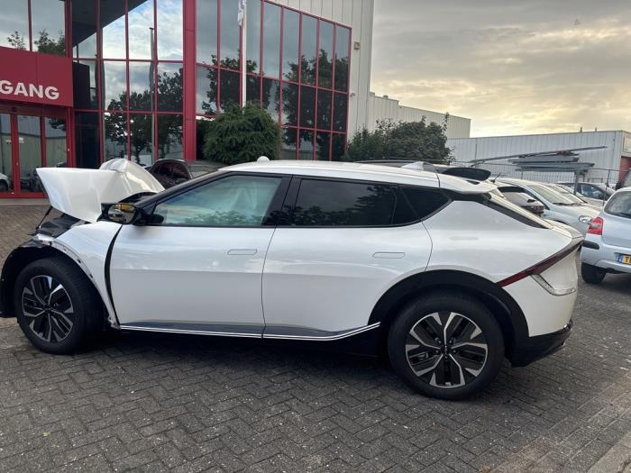 Kia EV6 77.4 kWh RWD Épave (2023, Blanc)
