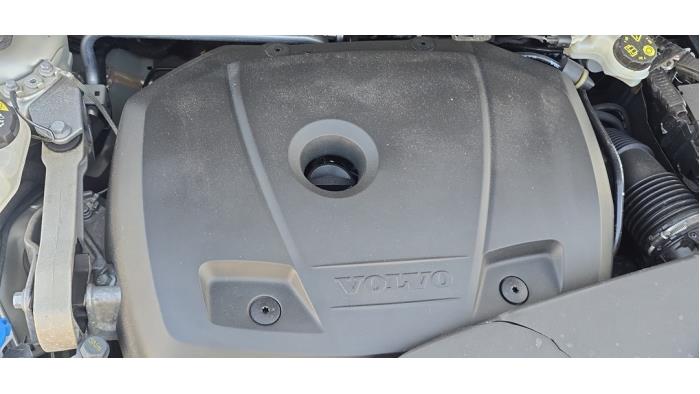 Volvo V40 Cross Country 1.5 T3 16V Geartronic Épave (2019, Brun)