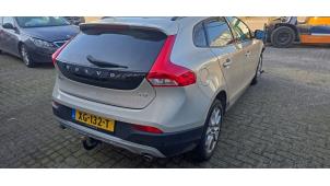 Volvo V40 Cross Country 1.5 T3 16V Geartronic Épave (2019, Brun)