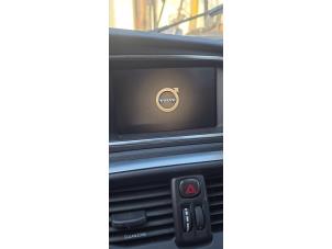 Volvo V40 Cross Country 1.5 T3 16V Geartronic Épave (2019, Brun)