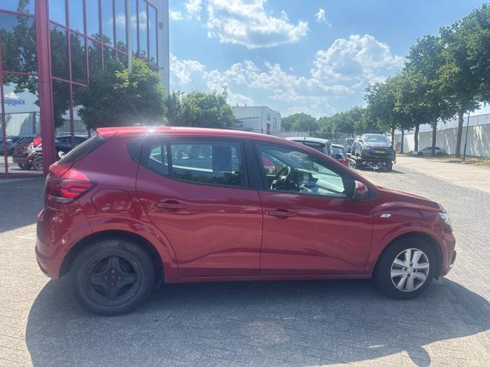 Dacia Sandero III 1.0 TCe 100 12V ECO-G Samochód złomowany (2021, Czerwony)