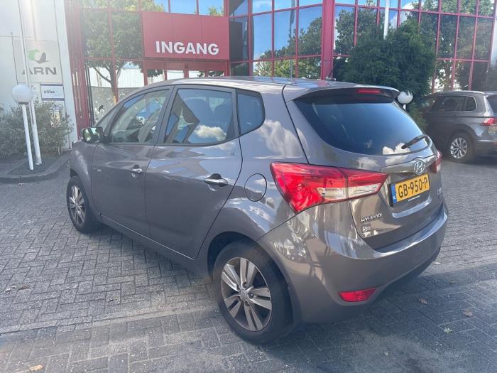Hyundai iX20 1.4i 16V Schrottauto (2015, Braun)