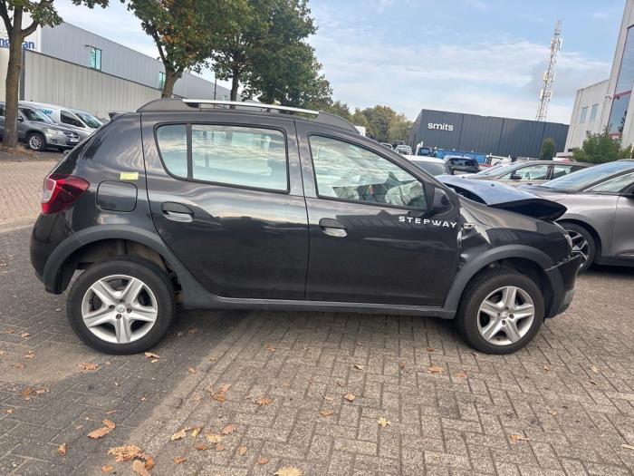 Dacia Sandero II 0.9 TCE 12V Salvage vehicle (2015, Black)