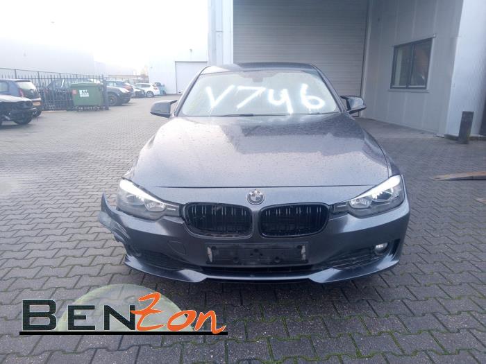 BMW 3 serie 320d 2.0 16V EfficientDynamicsEdition Skrotfordon (2012, MINERALGRAU METALLIC)