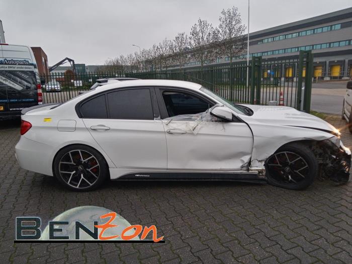 BMW 3 serie 330d 3.0 24V Salvage vehicle (2013, White)