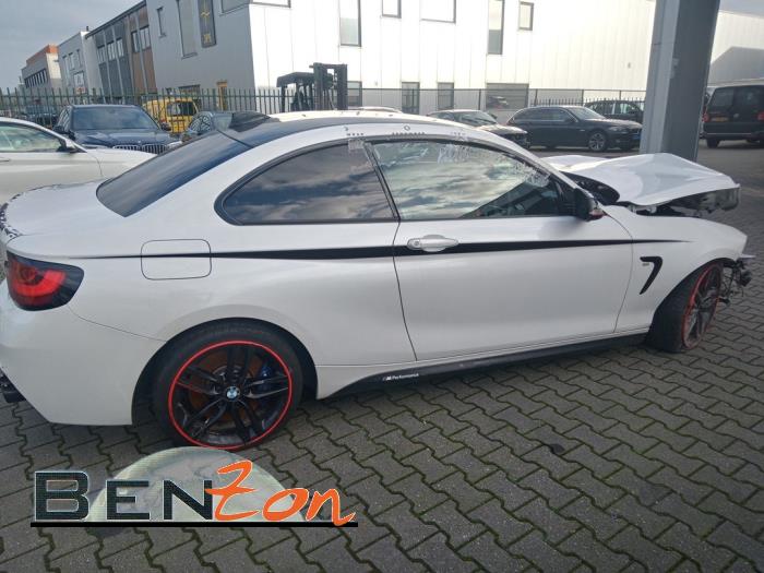 BMW 2 serie 218i 1.5 TwinPower Turbo 12V Vehículo de desguace (2015, Blanco)