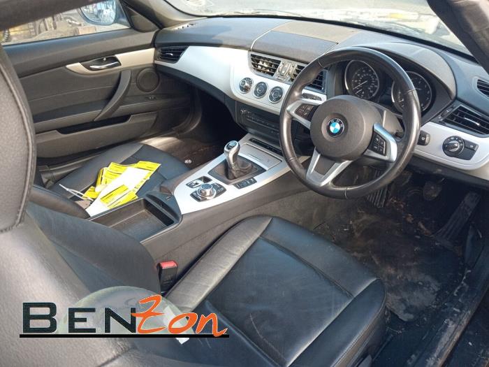 BMW Z4 Roadster sDrive 20i 2.0 16V Vehículo de desguace (2015, Negro)