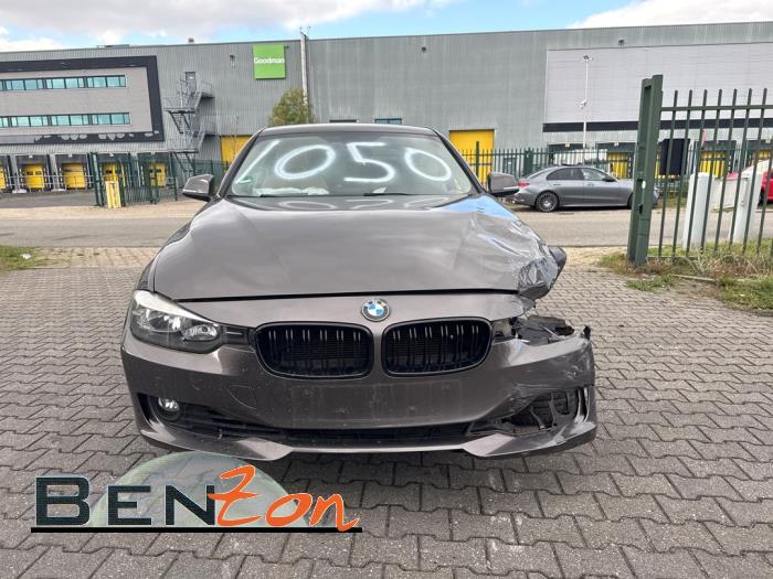 BMW 3 serie 320i 2.0 16V Skrotfordon (2012, HAVANNA METALLIC)