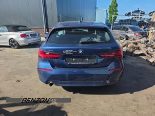 BMW 1 serie 116d 1.5 12V TwinPower Vehículo de desguace (2022, Metálico, Azul)