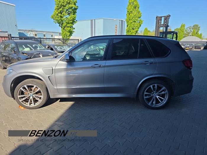 BMW X5 xDrive 40e 2.0 Vehículo de desguace (2015, Metálico, Gris)