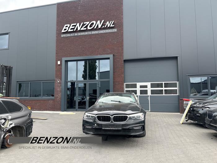 BMW 5 serie Touring 523d 2.0 TwinPower Turbo 16V  (Rozbiórka)